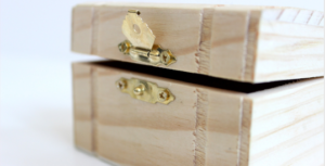Tuto bricolage - construction d'un coffre à jouets en bois